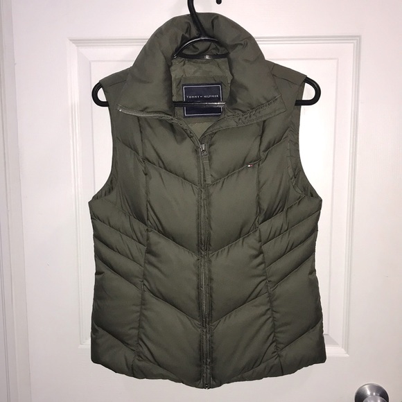 Tommy Hilfiger Vest - Picture 1 of 10